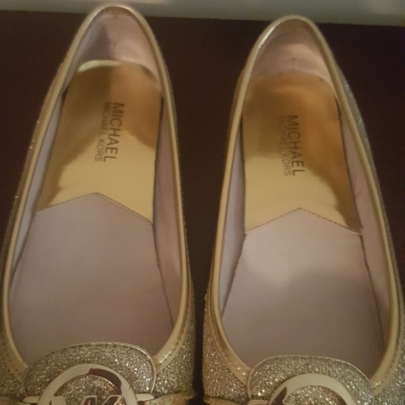 Michael Kors Flats - Picture 2 of 8